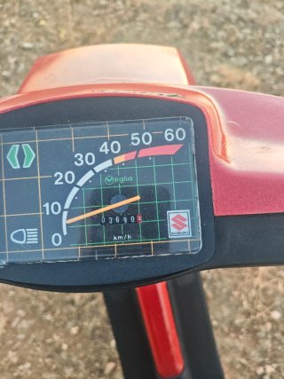 Suzuki Maxi 49cc Roja