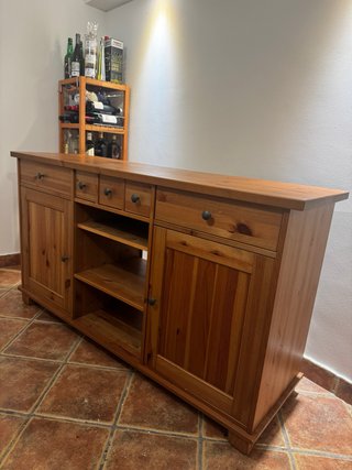Aparador de madera maciza estilo rústico