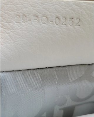 Clutch Dior 30 Montaigne Edición Limitada