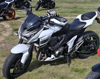Kawasaki Z800 Full Performance