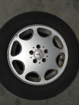 Llantas Mercedes R16 con neumáticos 235/60/R16