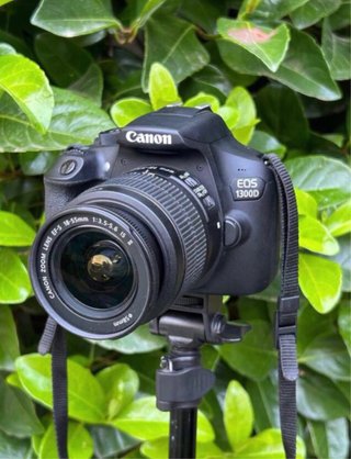 Canon EOS 1300D + Canon 18-55mm