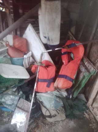 Chalecos salvavidas y accesorios náuticos