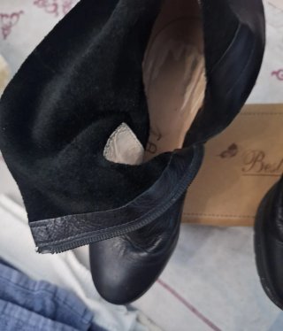 Botas de piel negras para mujer