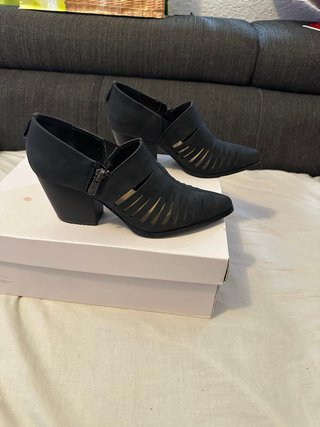 Botines negros tacón ancho JUSTFAB