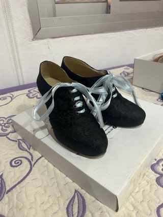 Zapatos de fallera negros con cordones