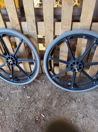 Rueda silla ruedas