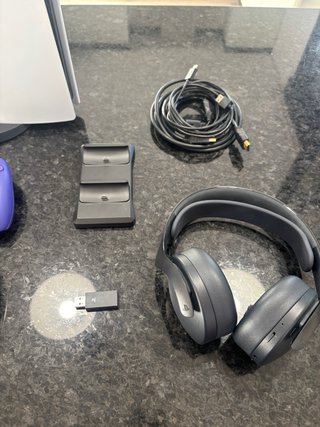 Lote PS5 Digital + Accessori