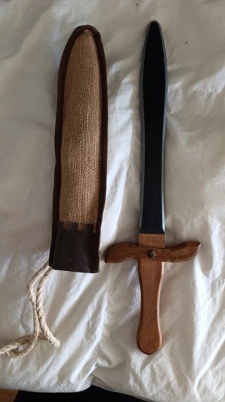 Espada medieval madera con funda