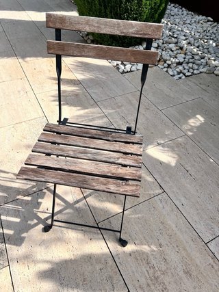 Mesa y sillas de jardín plegables