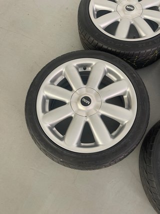 Llantas Originales MINI R17 con Neumáticos