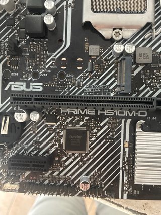 Scheda madre ASUS