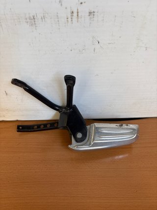 Estribera y soporte trasero izq Honda PCX 125