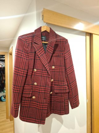 Chaqueta de paño cuadros roja y negra