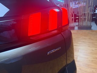 PEUGEOT 5008 HDI 115 CV  ́ ́GT LINE ́ AUTOMÁTICO +
