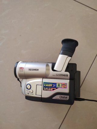 Videocamera Samsung VP-L630 Hi8