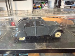 Citroen 2 CV Vitesse 1:43