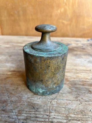 Pesa ponderal antigua 2 kg