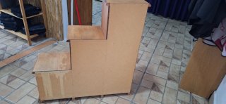 Mueble rústico de madera