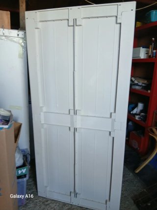 Armario de plástico blanco 2 puertas