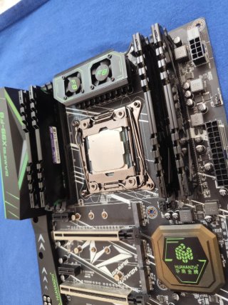 Huananzhi X99 F8 + Intel Xeon 2682 v4 + 64gb RAM