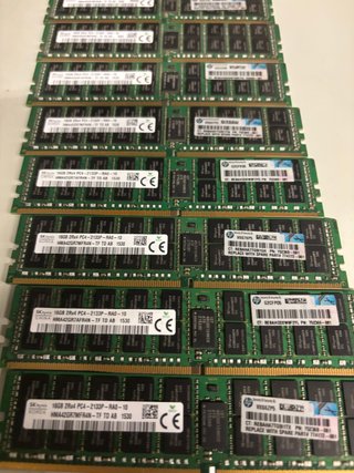 12 Memorias RAM SK Hynix 16GB PC4-2133P