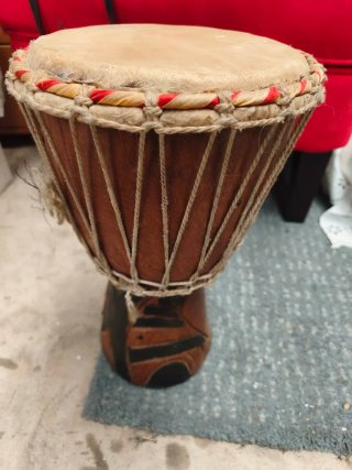 Tambor Djembé Africano Artesanal Madera Tallada