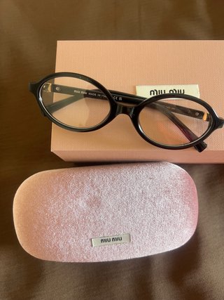 Gafas Miu Miu Negras Ovaladas