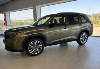 SUBARU FORESTER 2.0i Hybrid CVT Touring **OFERTA**