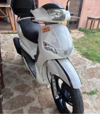 Peugeot Tweet 125cc Scooter Blanca