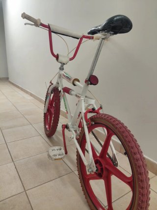 Bicicleta BMX Akimoto AKM 4