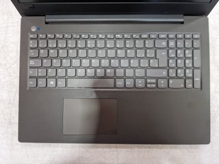 Portátil Lenovo V130-15IKB Intel Core i3