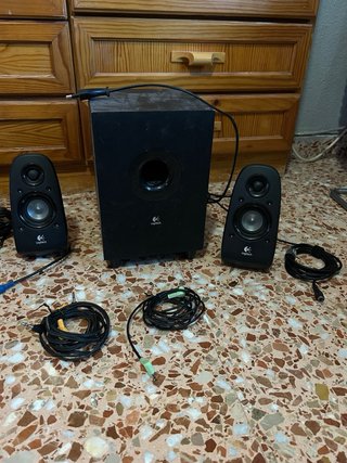 Altavoces Logitech 5.1 Negros