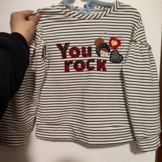 Sudadera/Camiseta a rayas con apliques