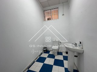 Local comercial en alquiler en Centro en Lucena