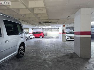 Garaje en alquiler en Sant Antoni en Barcelona