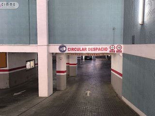 Garaje en alquiler en Sant Antoni en Barcelona