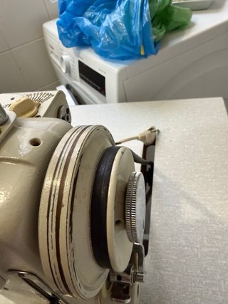 Máquina de coser Refrey 427