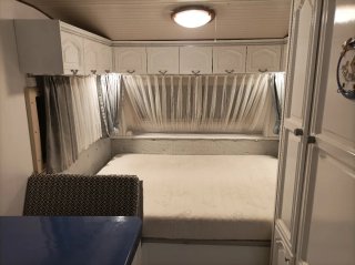 Caravana Hobby prestige lux 425
