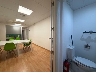 Local comercial en alquiler en Paseo Constitución - Las Damas en Zaragoza
