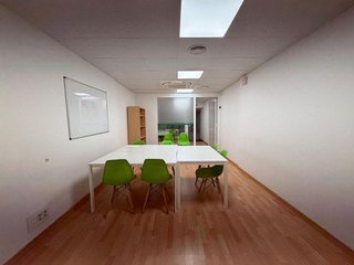Local comercial en alquiler en Paseo Constitución - Las Damas en Zaragoza