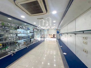 Local comercial en alquiler en El Raval en Barcelona