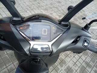 Honda SH 125 Scooter Negra