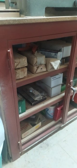 Armario banco de trabajo metálico