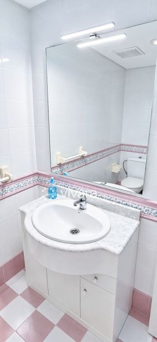 Piso en alquiler en Puerto de la Duquesa en Manilva