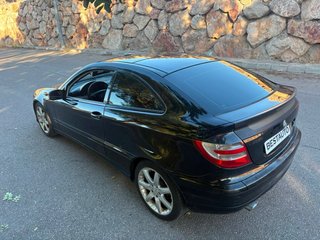 Mercedes-Benz Clase C220cdi W203