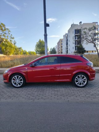 Opel Astra GTC 1.9 CDTi