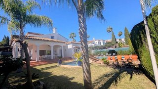 Chalet en alquiler en Los Naranjos en Marbella