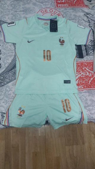Conjunto deportivo niño Francia