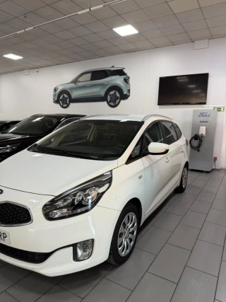 KIA Carens 2015